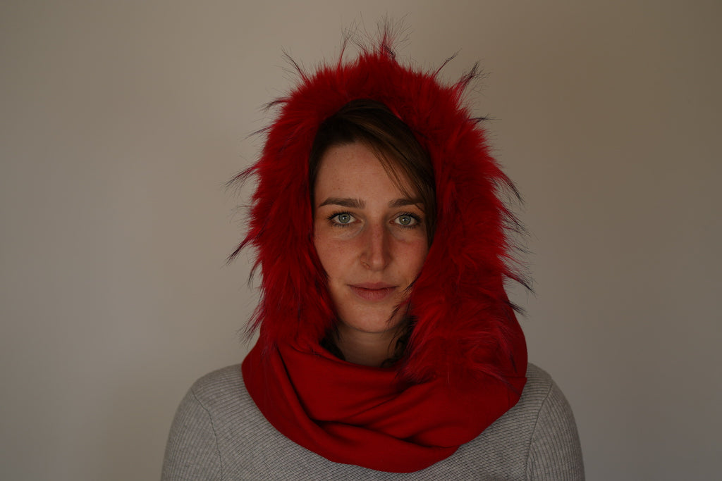 Sturmschal Rot Federn